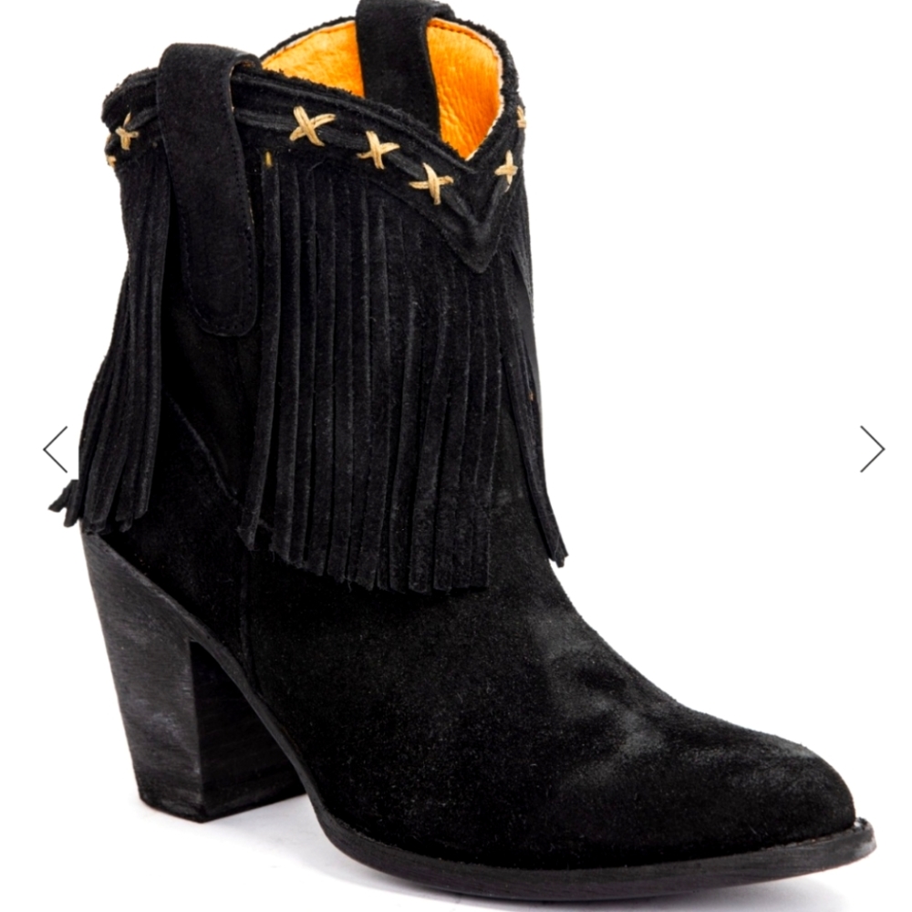 Idyllwind Black Fringe Suede Heeled Ankle Boots with Gold Stitching